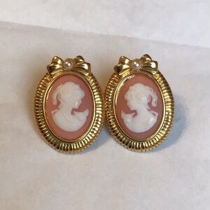 Vintage Avon Victorian Cameo Silhouette Earrings